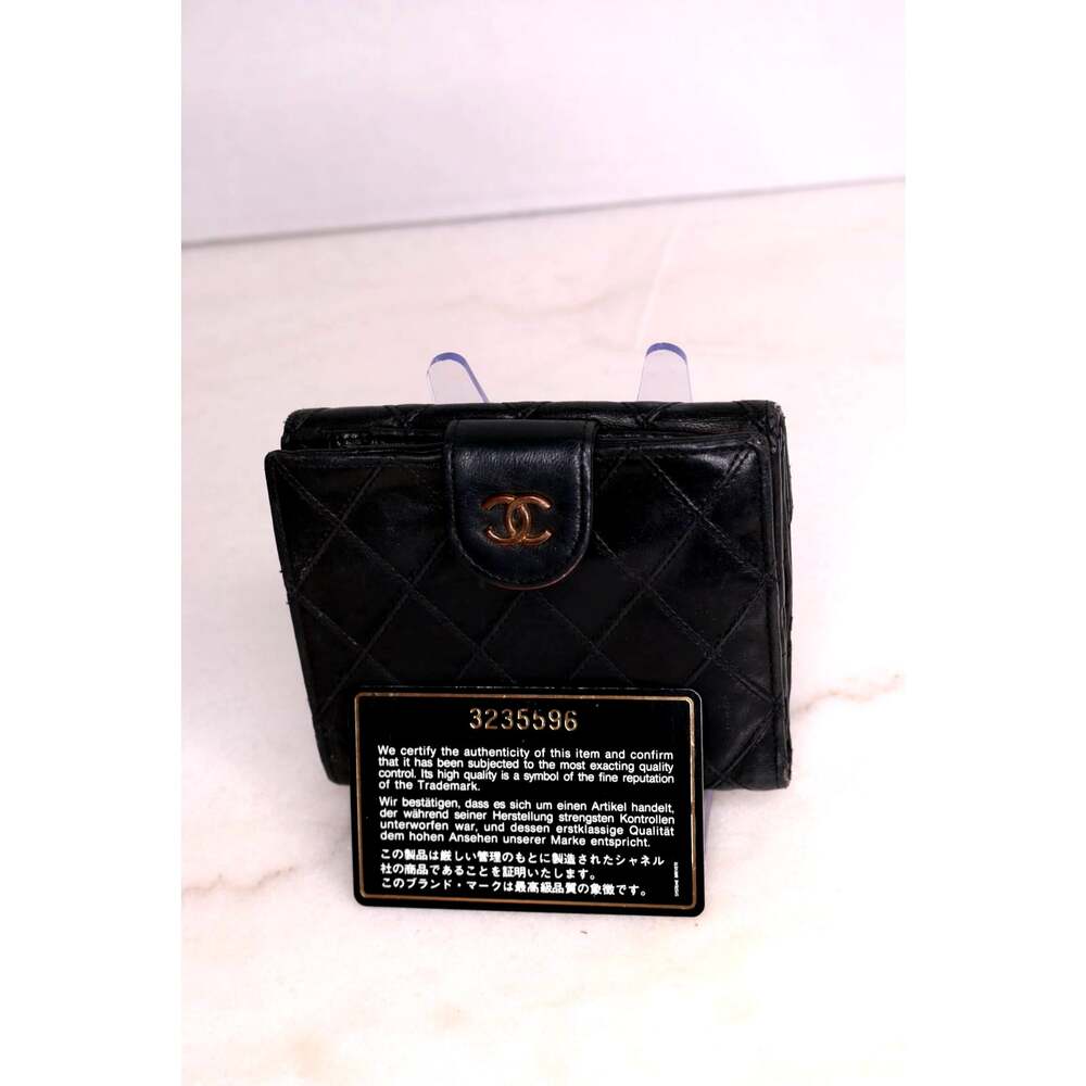 Vintage CHANEL Black Lambskin Quilted Trifold Coin Wallet Gold CC Logo Icon Auth - Picture 6 of 16